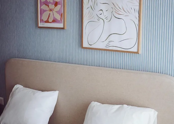 Design Apartment, Ac, Free Parking アパート